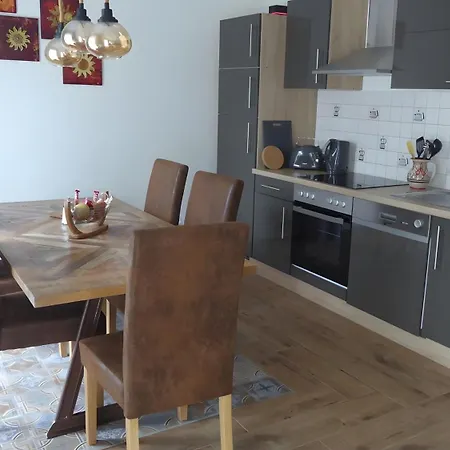 Für 5 Personen 70 M²
