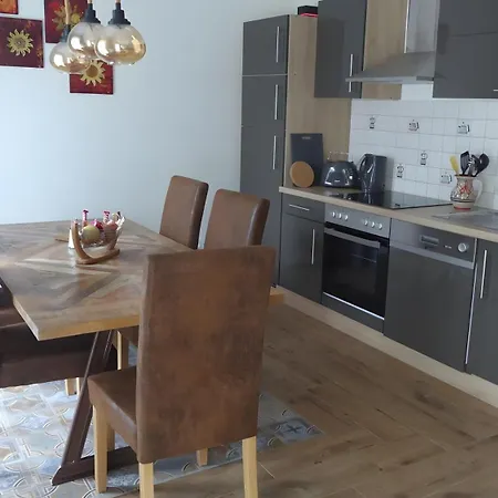 Für 5 Personen 70 M² Apartment *